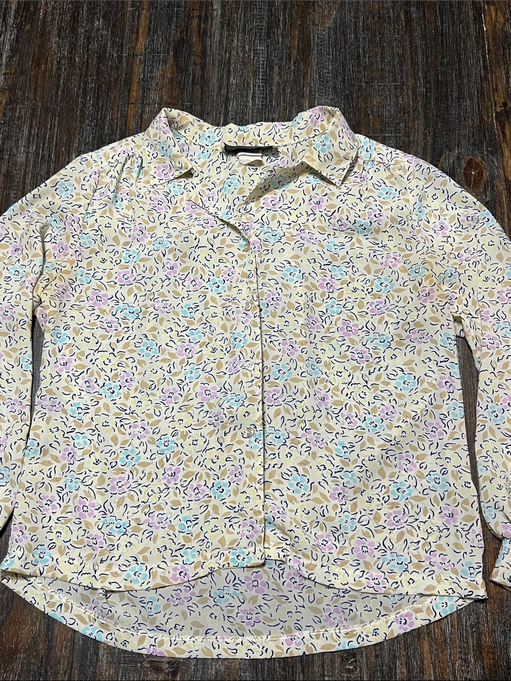 Vintage Worthington Beige Floral Button-Down Shirt with Pastel Accents